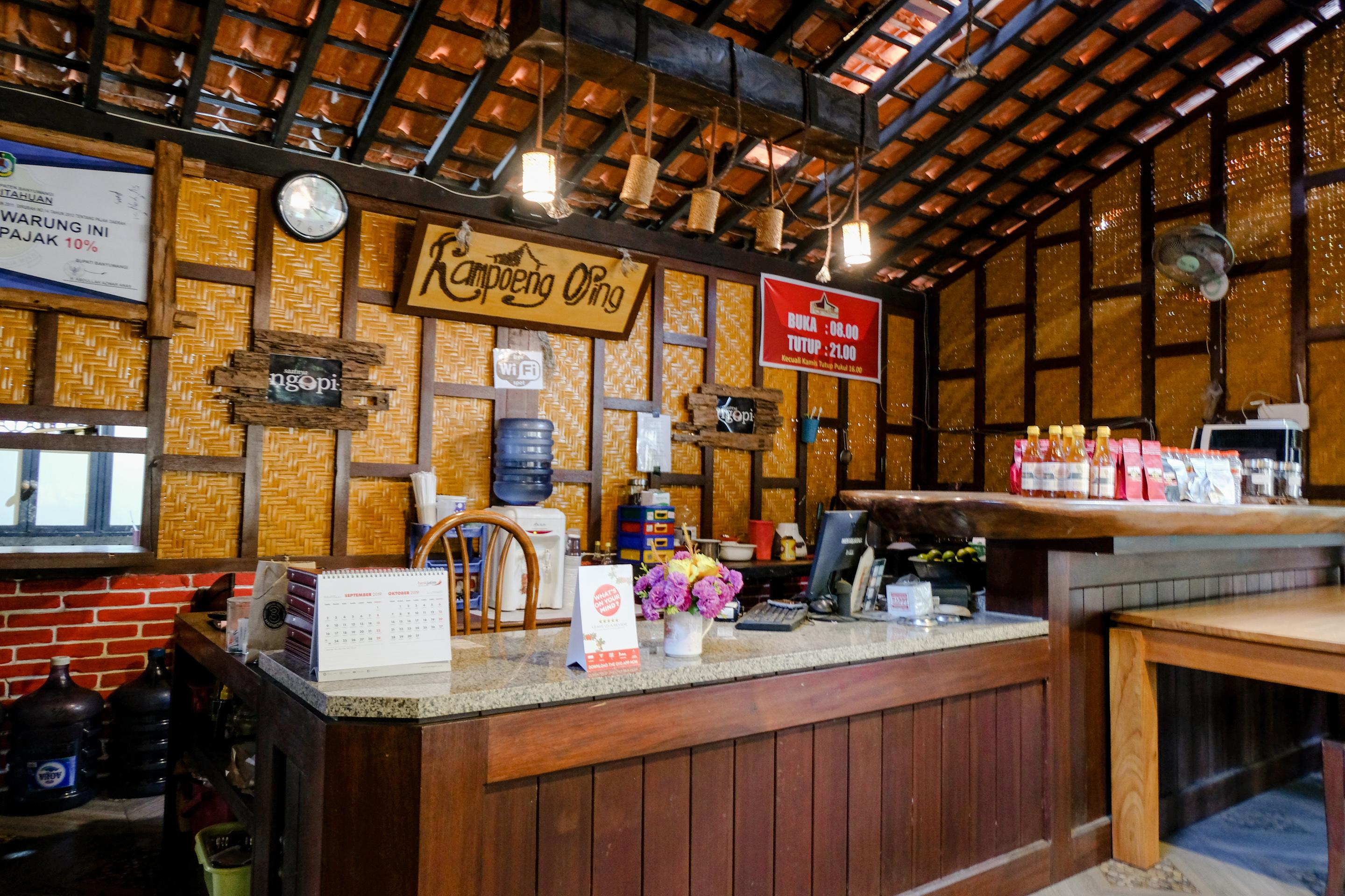 Vaccinated Staff - Oyo 1230 Kampoeng Osing Syariah Guesthouse Баньюванги Экстерьер фото